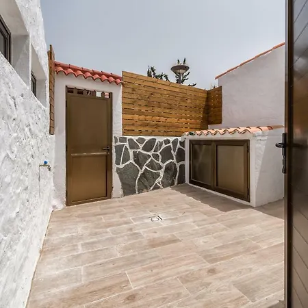 White Breeze Apartamento *